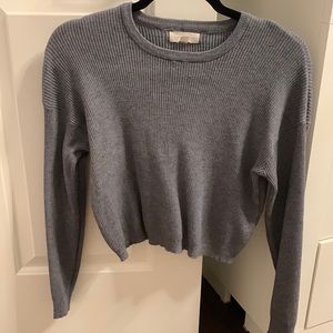 Grey Pacsun cropped sweater